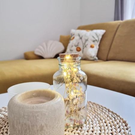 Un Ami Apartment Pula Bagian luar foto