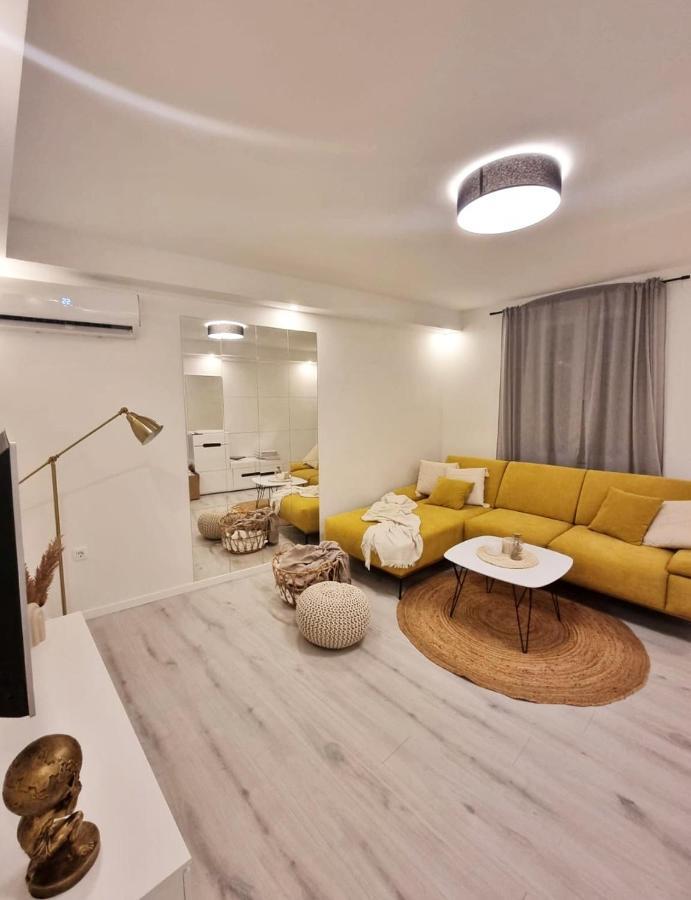 Un Ami Apartment Pula Bagian luar foto