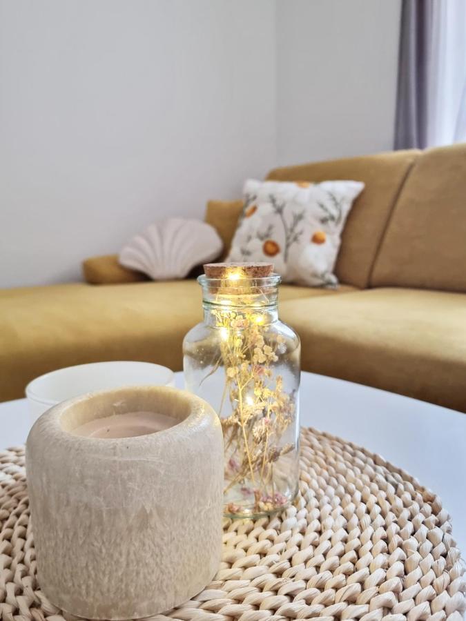 Un Ami Apartment Pula Bagian luar foto